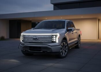 2024 Ford F-150 Lightning Platinum Electric Truck